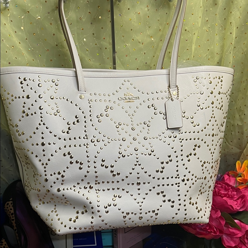 Coach Limited Edition Large Street Tote in Mini Studded Leather F35163,